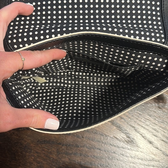 Kate Spade Crossbody - Picture 5 of 9